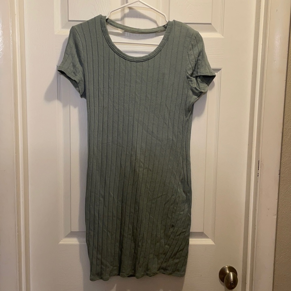 Light green dress